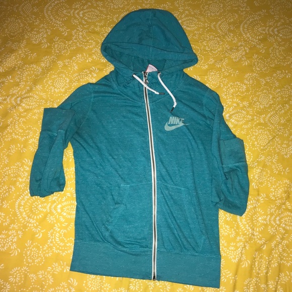 Nike- zip up - Picture 1 of 2